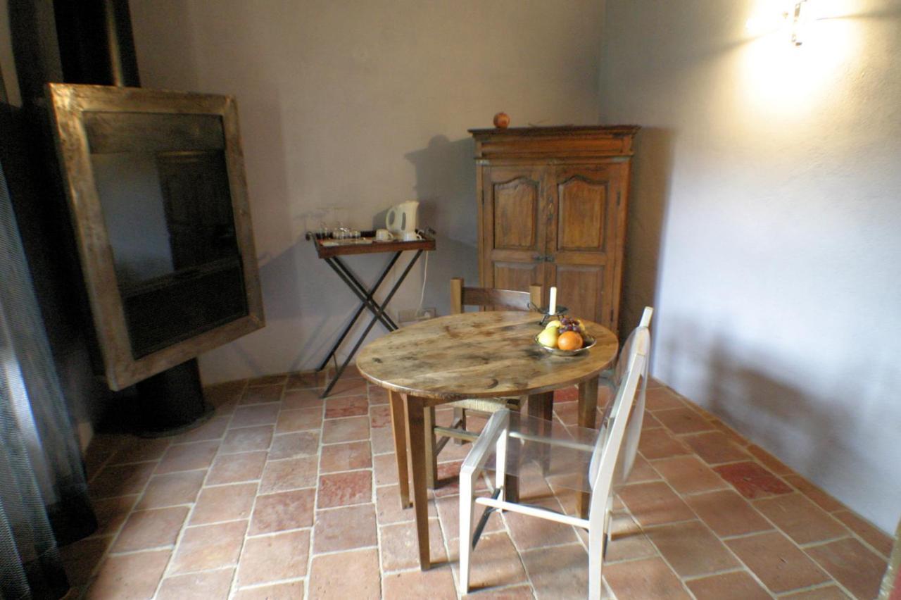 Le Case Della Saracca Monforte dʼAlba Екстериор снимка